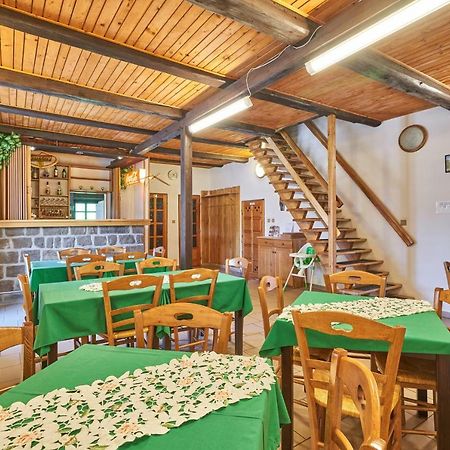 Penzion Pod Lesem Hotel Hodkovice Luaran gambar
