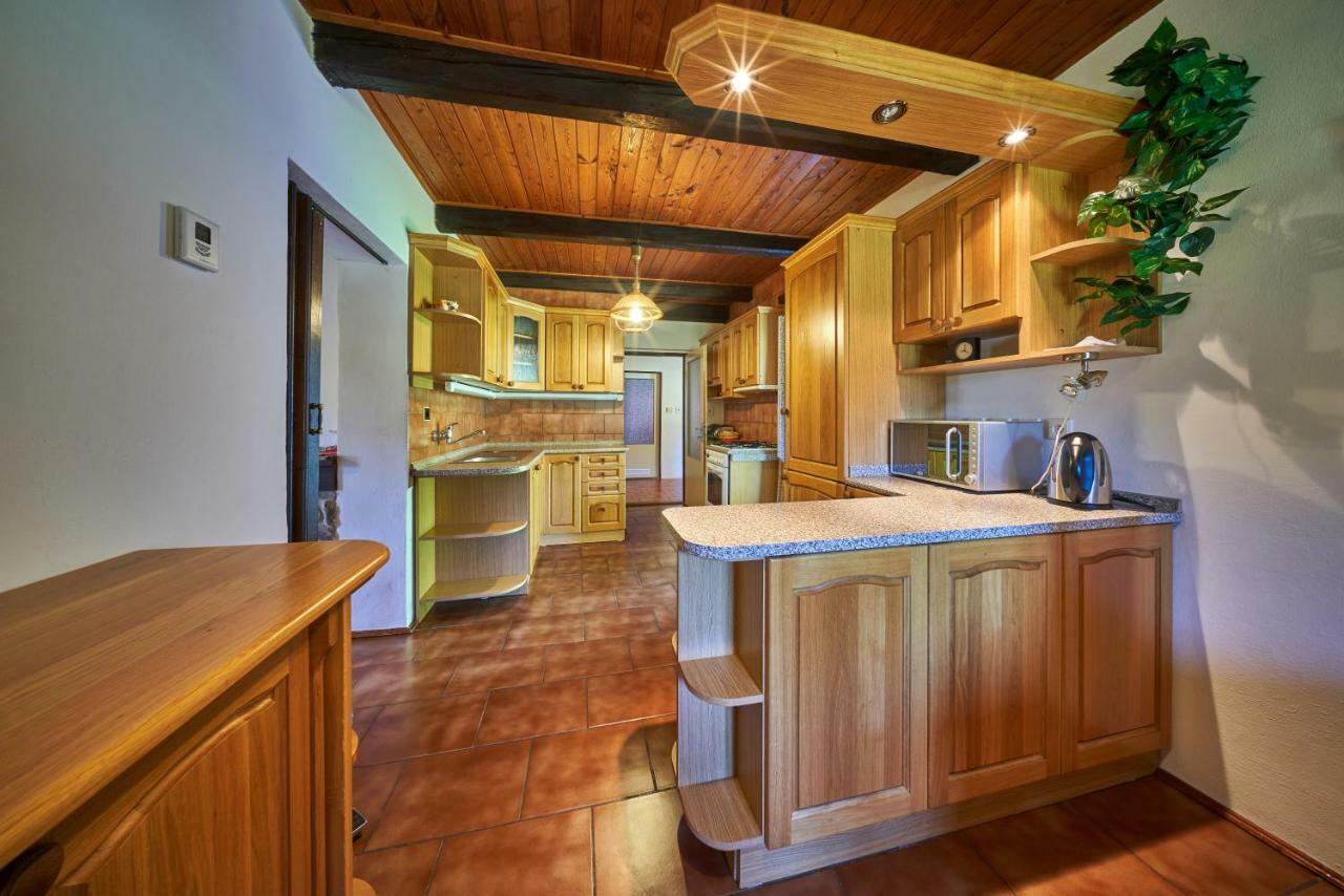 Penzion Pod Lesem Hotel Hodkovice Luaran gambar